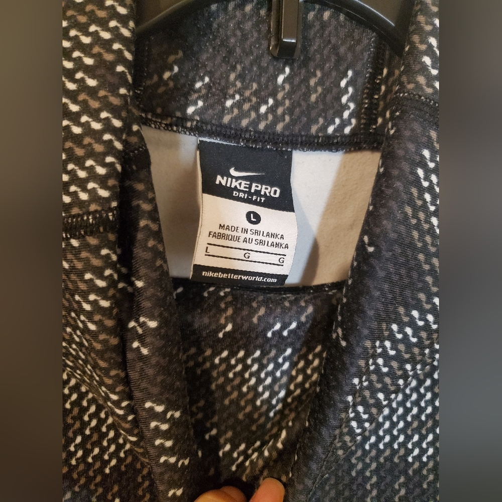 Nike Pro Hyperwarm Performance Geometric Patterne… - image 3